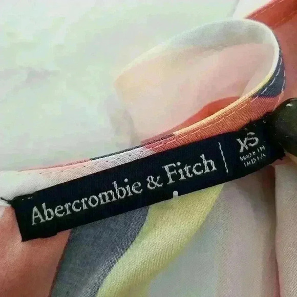 A&F XS Top Button Back NWT $34 Pastel Stripe - Picture 4 of 9